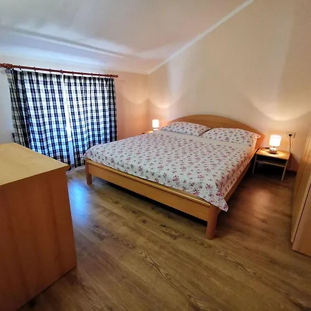 Mit Balkon- Tolle Lage By Interhome Apartman