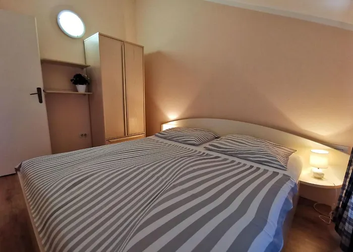 Mit Balkon- Tolle Lage By Interhome * Crikvenica